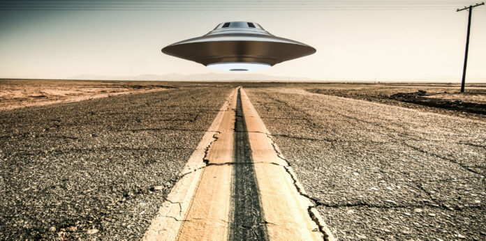 Oblast 51 a UFO: kdy se tohle fantaskní spojení vlastně zrodilo a proč?